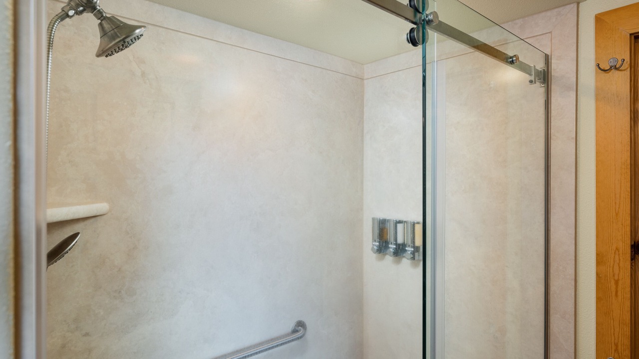 Photo of Bathroom in Crescent