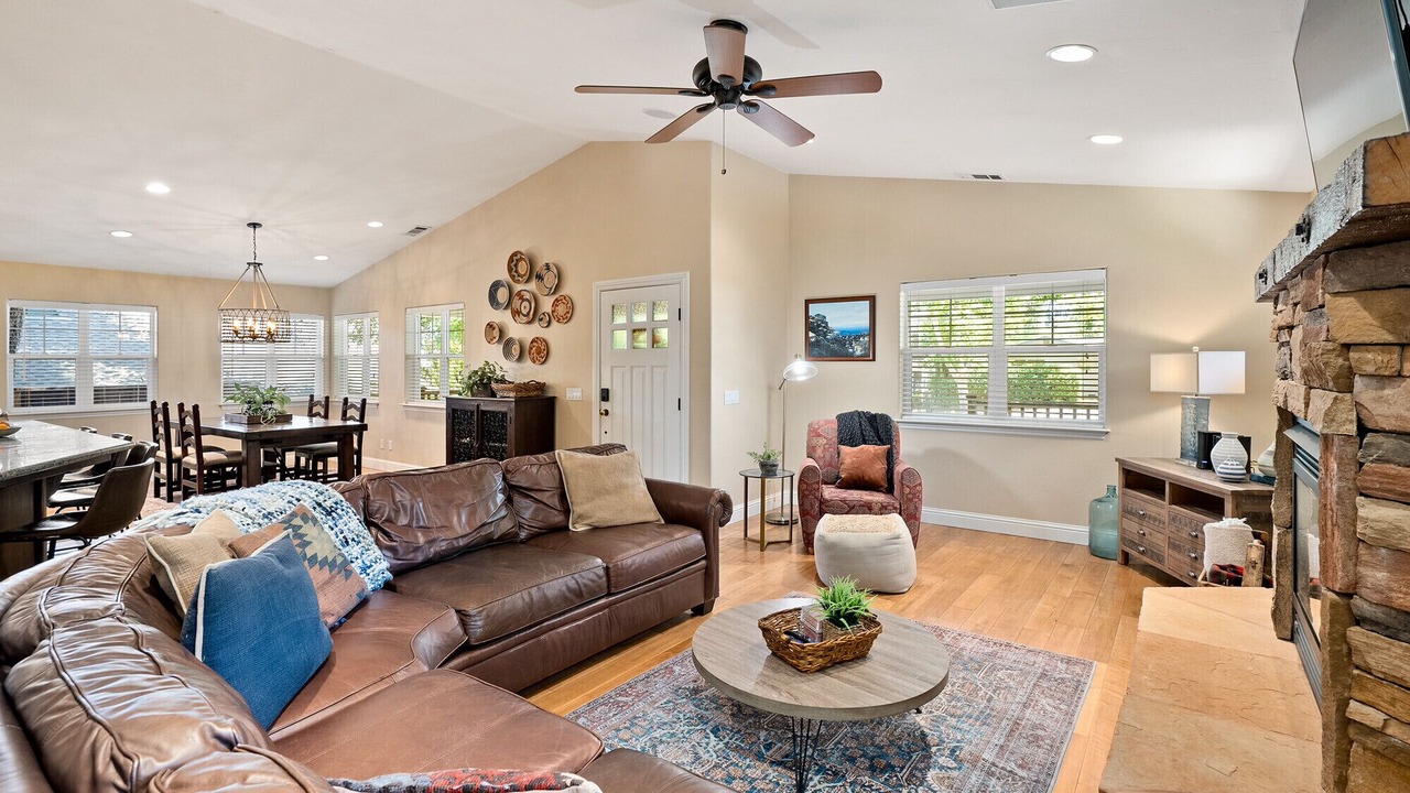 Photo of Livingroom in Paso Robles