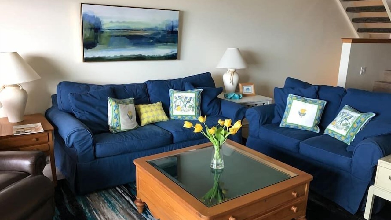 Photo of Livingroom in Downtown