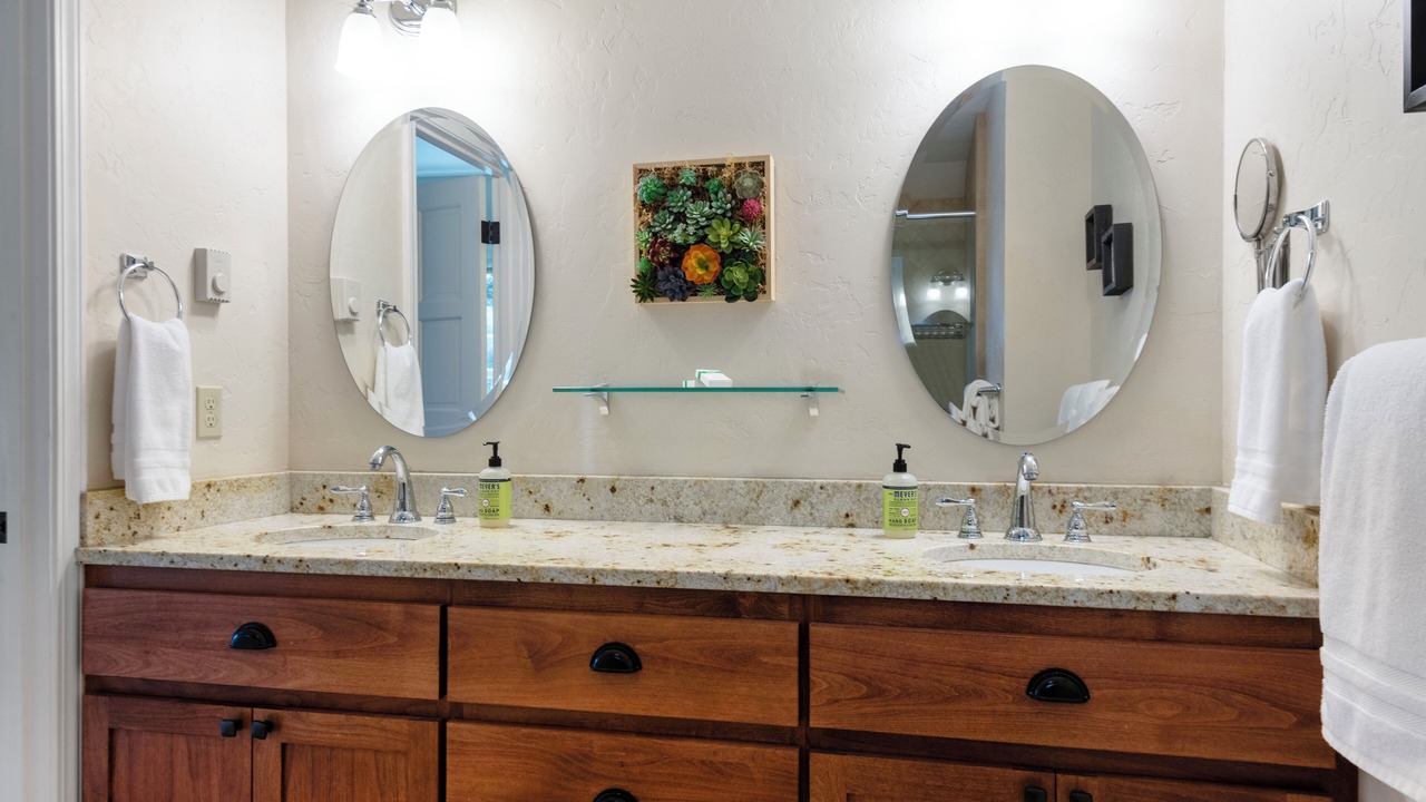 Photo of Bathroom in Black Butte Ranch