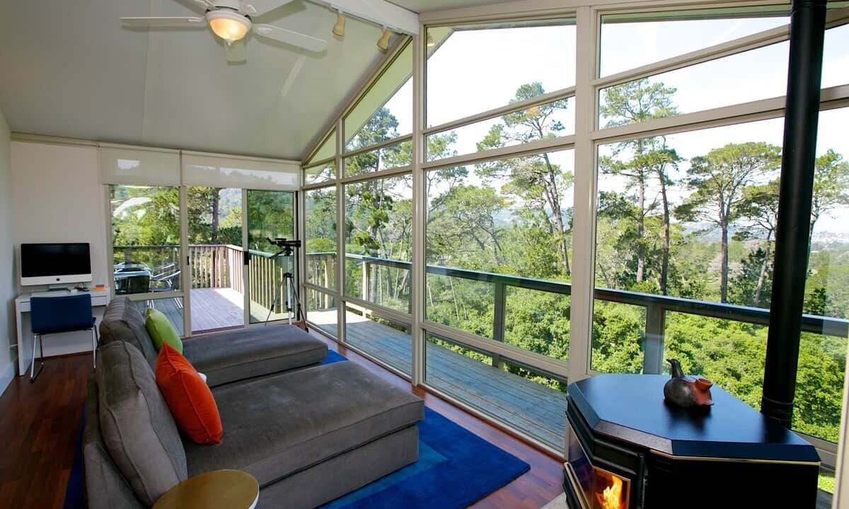 Photo of Livingroom in Monterey