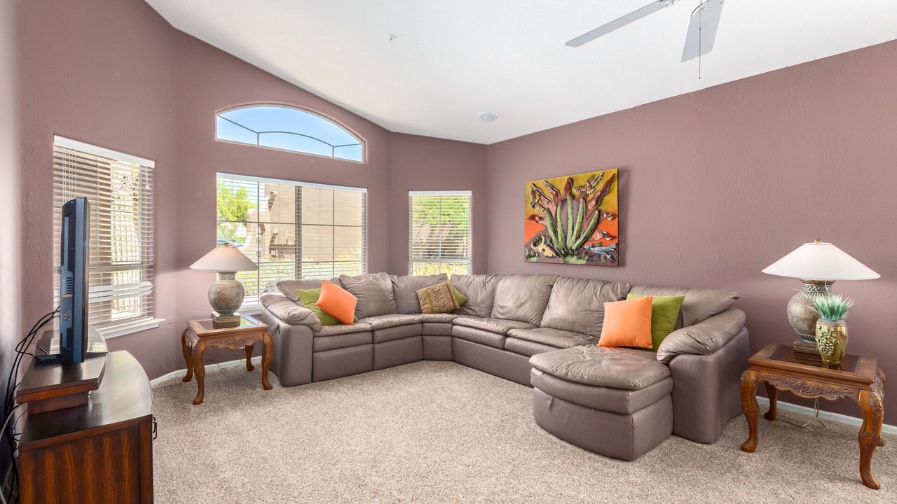 Photo of Livingroom in Carriage Trails