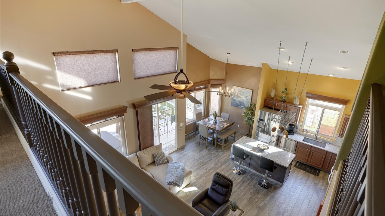 Photo of Livingroom in Palm Valley