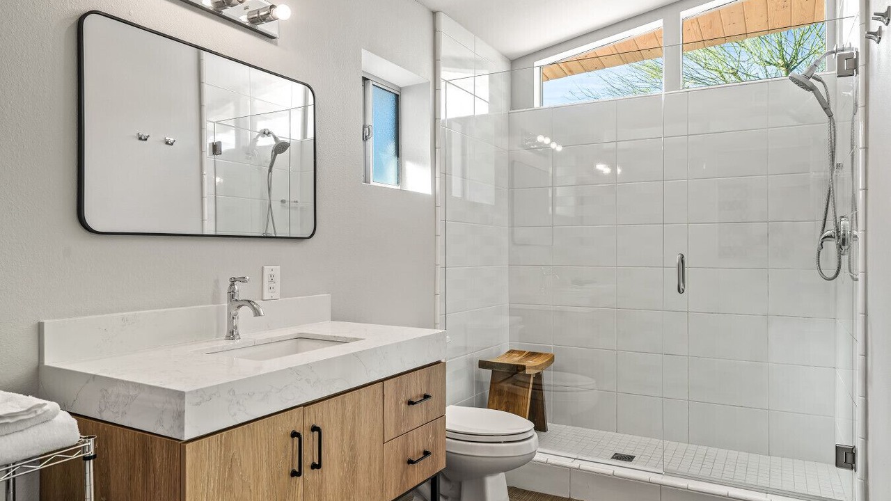 Photo of Bathroom in Sunmor