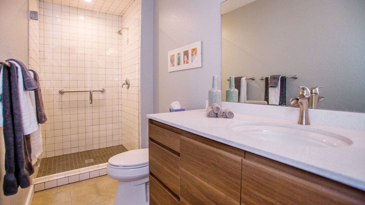 Photo of Bathroom in Sunrise Vista Chino
