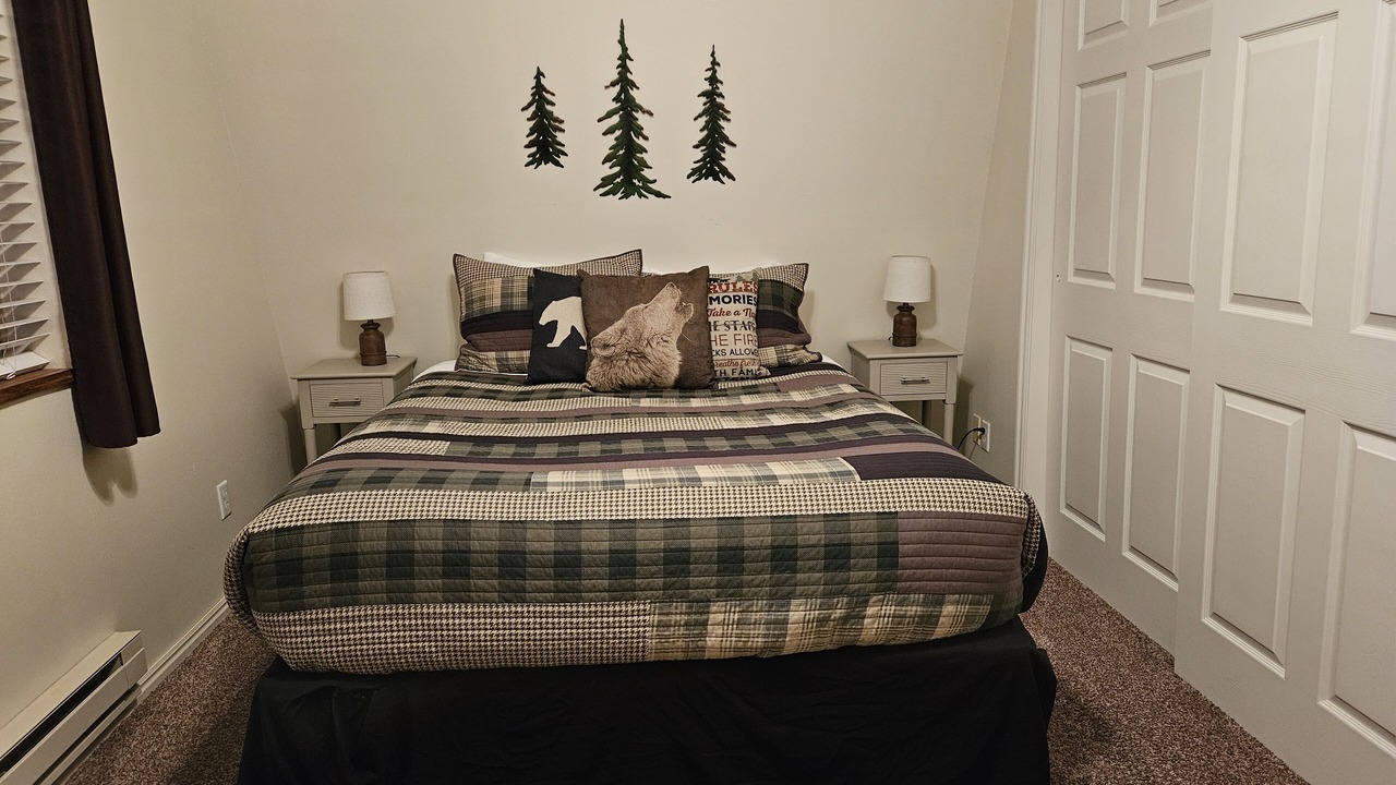 Photo of Bedroom in Long Valley Junction