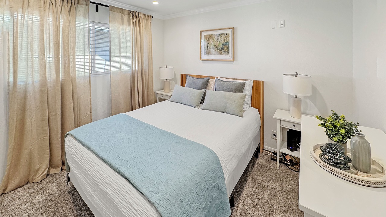 Photo of Bedroom in Hermosa Village