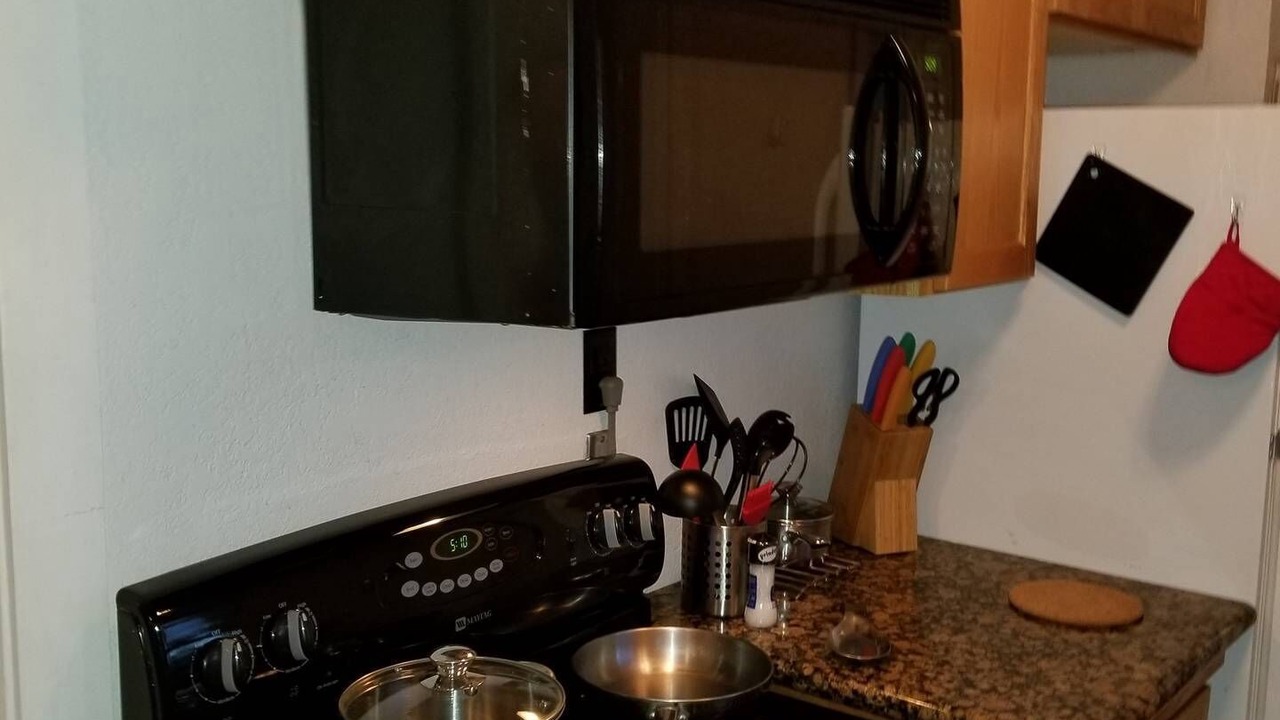 Photo of Kitchen in Downtown Klamath Falls