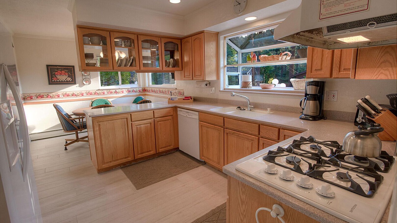 Photo of Kitchen in Round Hill Village