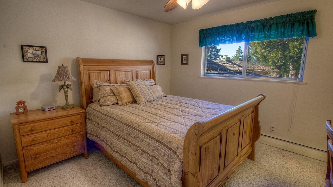 Photo of Bedroom in Round Hill Village