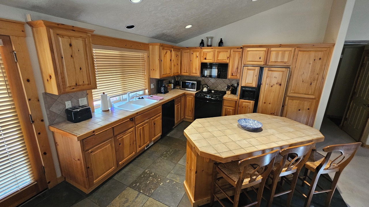 Photo of Kitchen in Sunriver