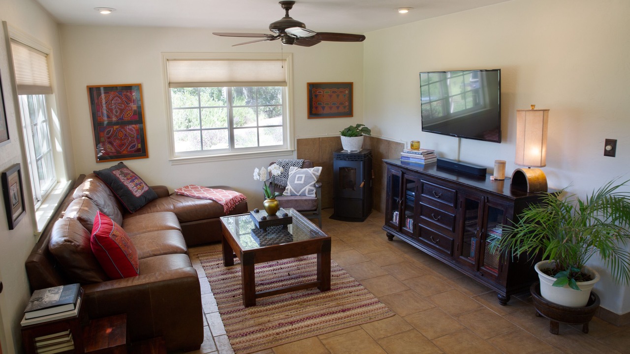 Photo of Livingroom in Templeton
