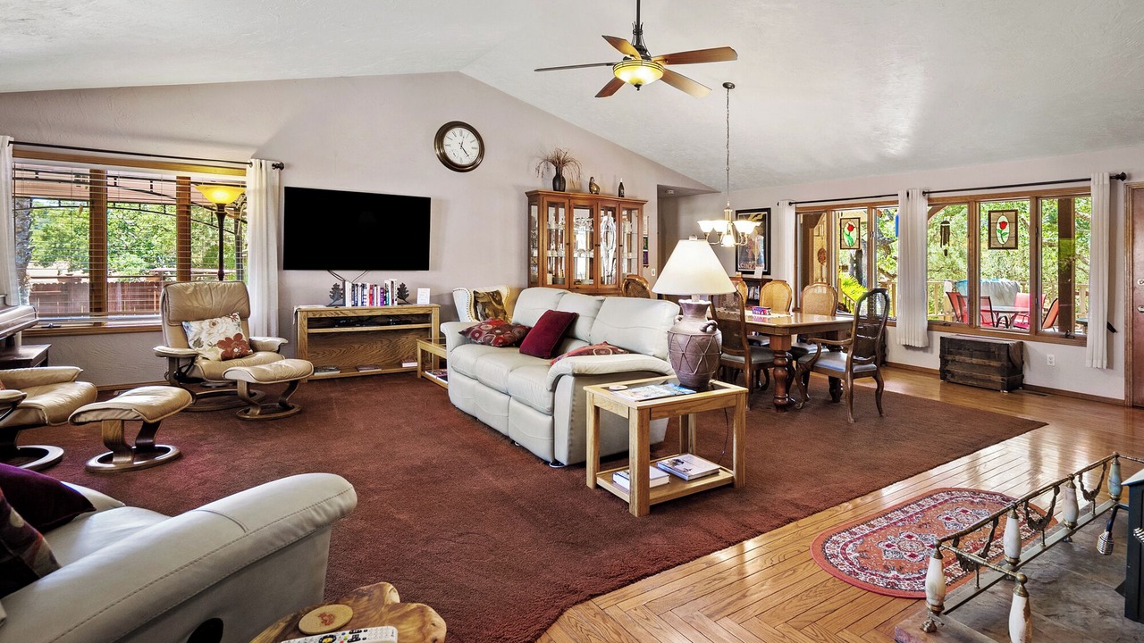Photo of Bedroom in Atascadero