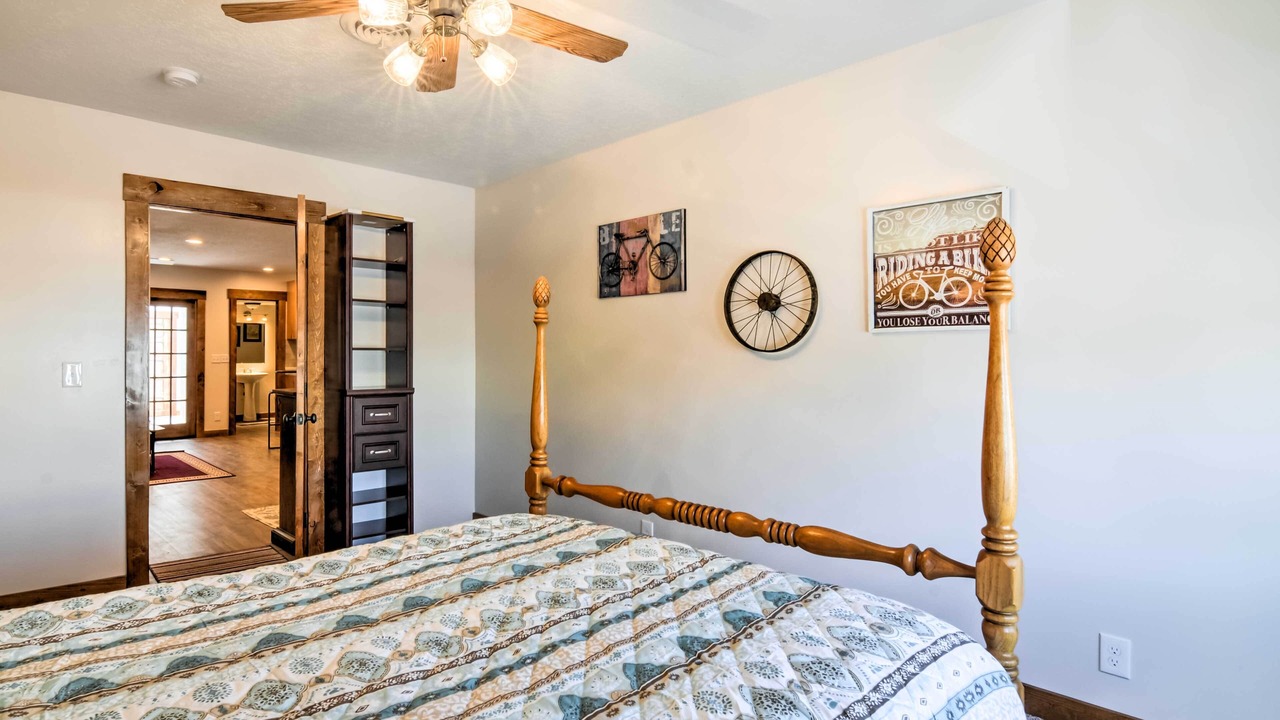 Photo of Bedroom in Salina