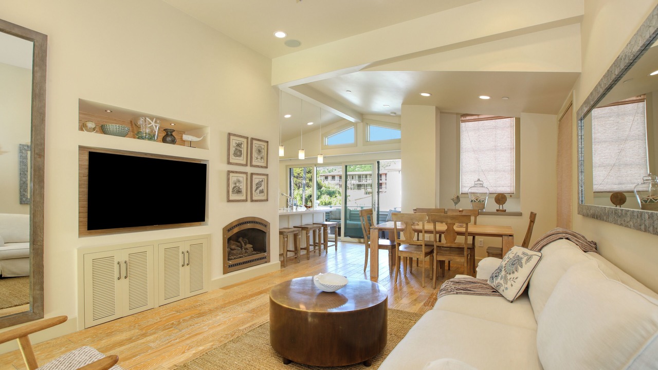 Photo of Livingroom in Avila Beach