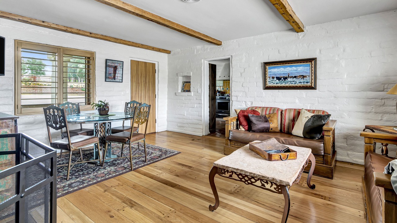 Photo of Livingroom in Paso Robles