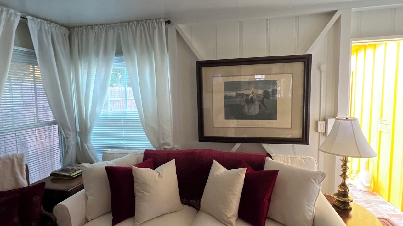 Photo of Bedroom in Corona del Mar