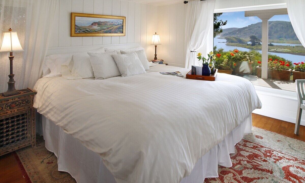 Photo of Bedroom in Jenner