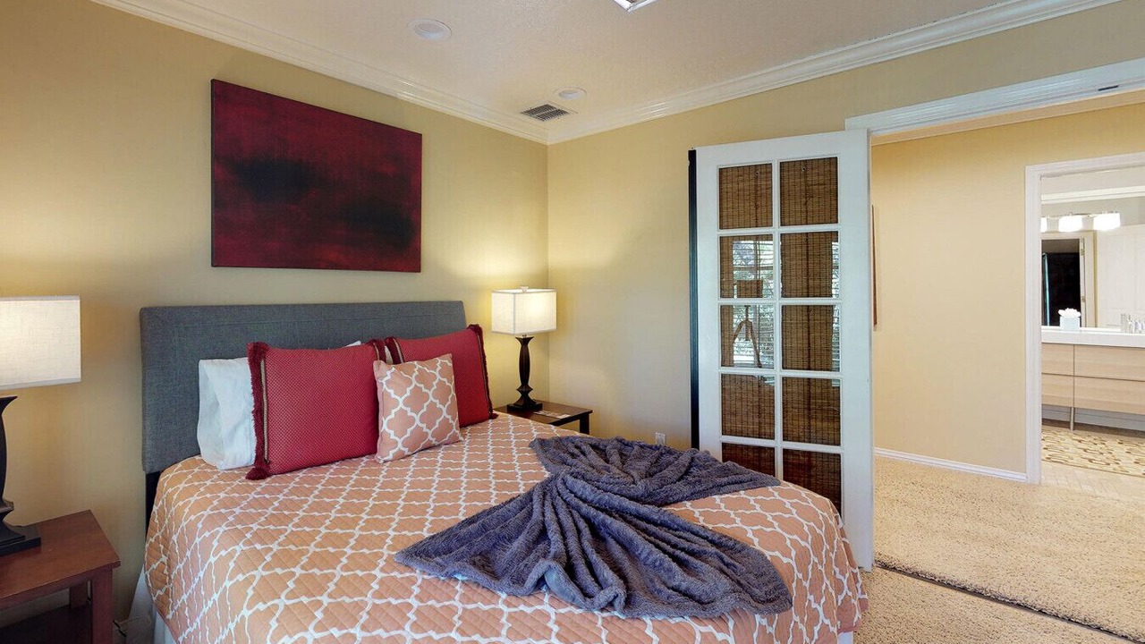 Photo of Bedroom in The Movie Colony