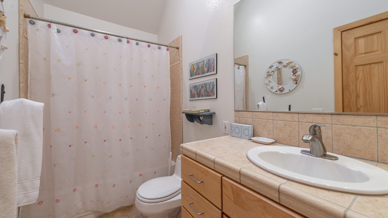 Photo of Bathroom in Tahoma