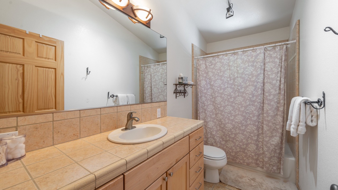 Photo of Bathroom in Tahoma