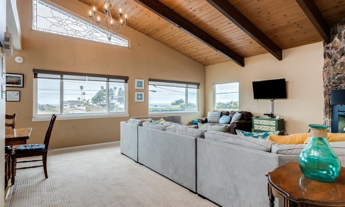 Photo of Livingroom in Cayucos