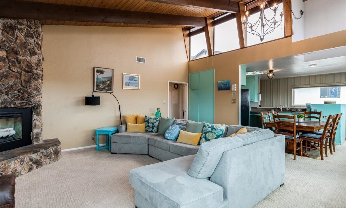 Photo of Livingroom in Cayucos