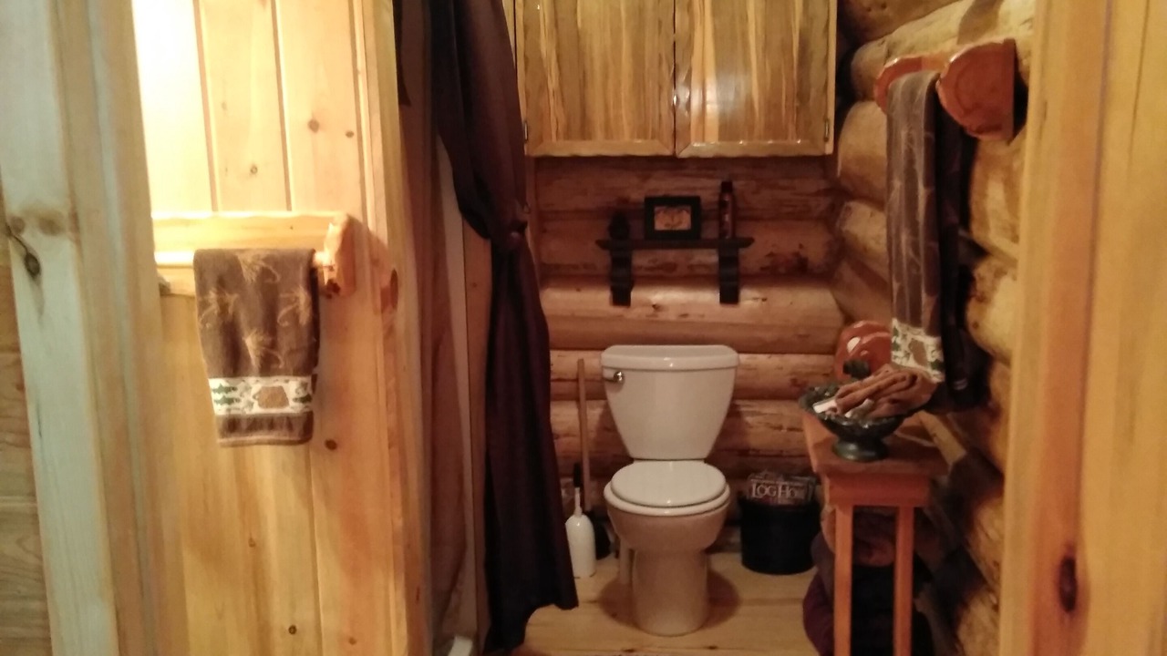 Photo of Bathroom in Crescent