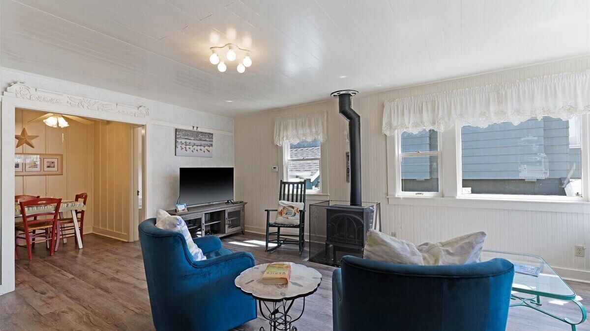 Photo of Livingroom in Seabright