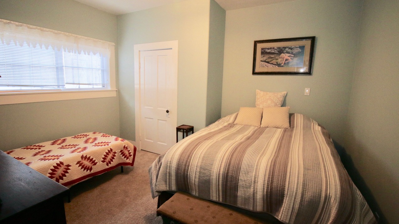 Photo of Bedroom in McCloud