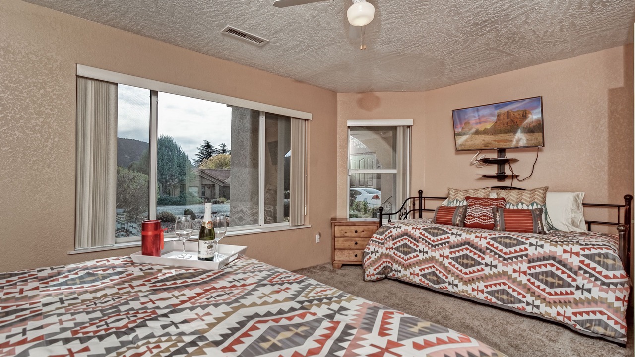 Photo of Bedroom in Oak Creek