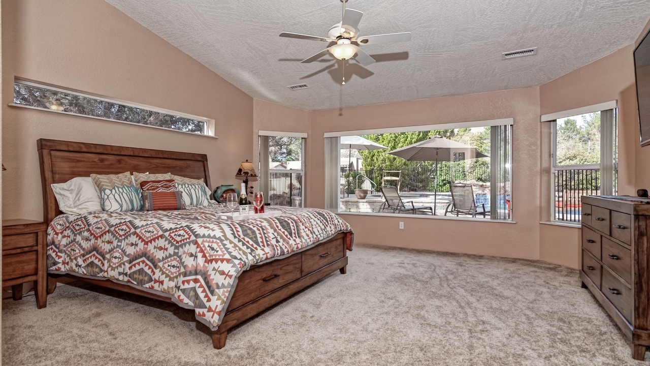 Photo of Bedroom in Oak Creek