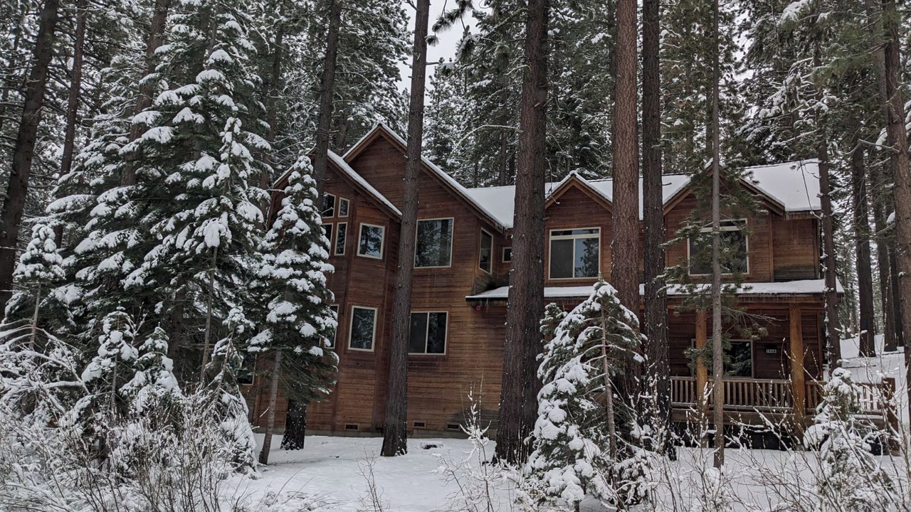 Photo of Outdoor in Pioneer Trail