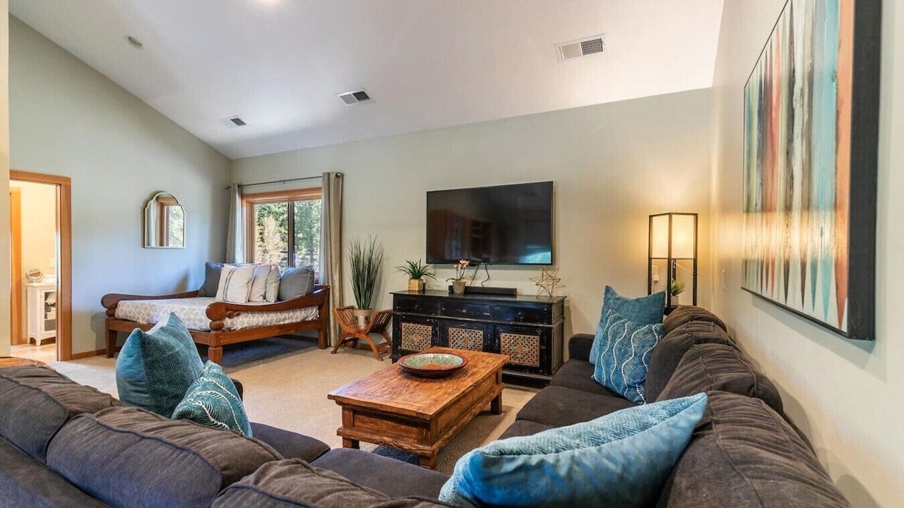 Photo of Livingroom in Truckee