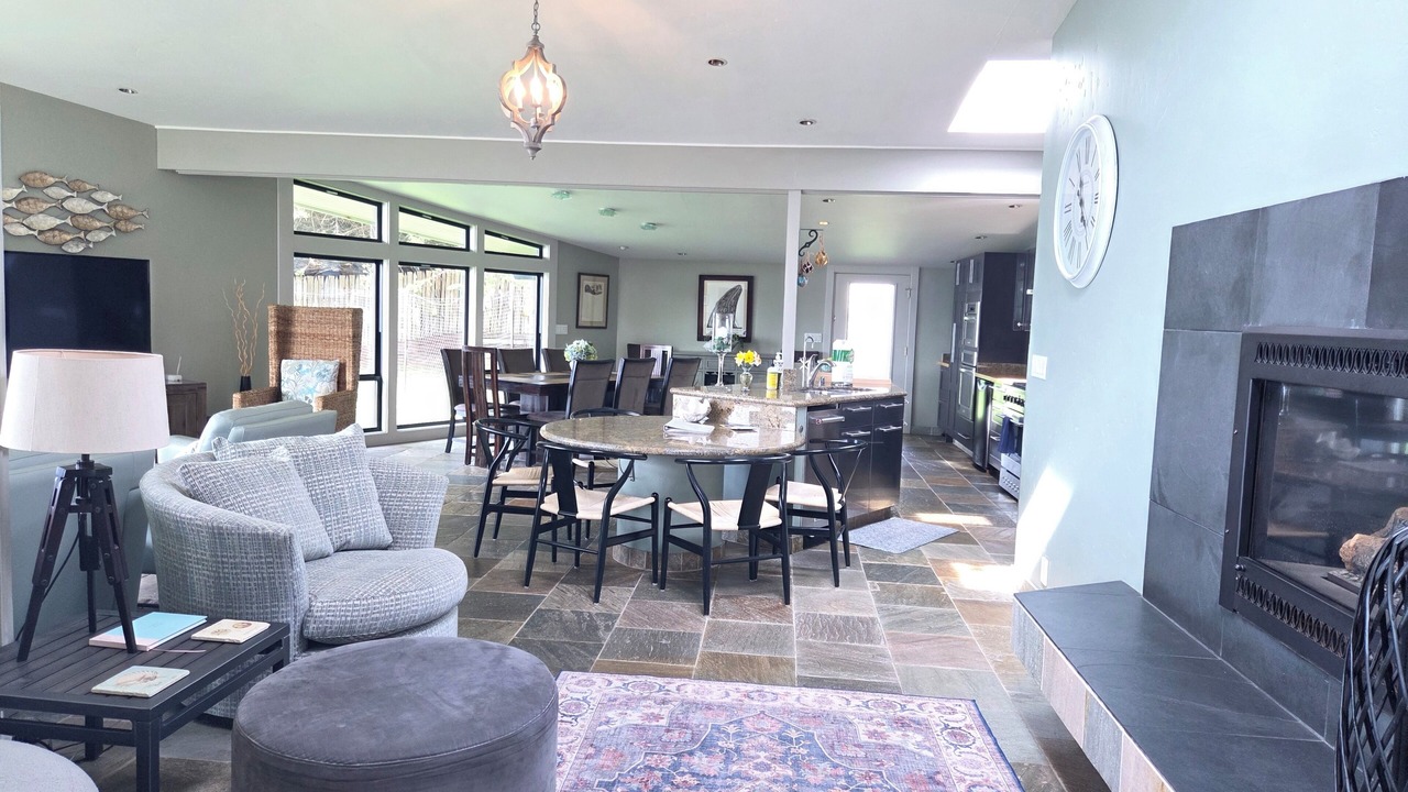 Photo of Livingroom in Fort Bragg