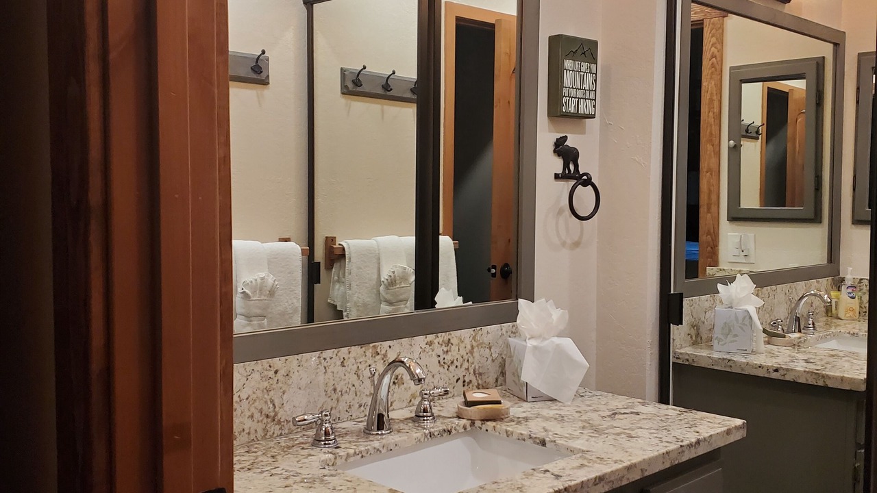 Photo of Bathroom in Mammoth Lakes
