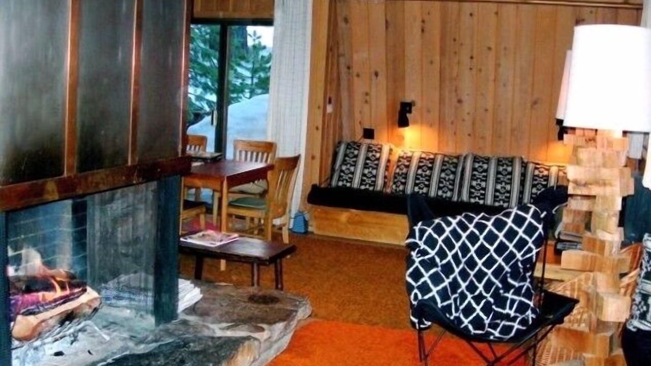 Photo of Livingroom in Alpine Meadows