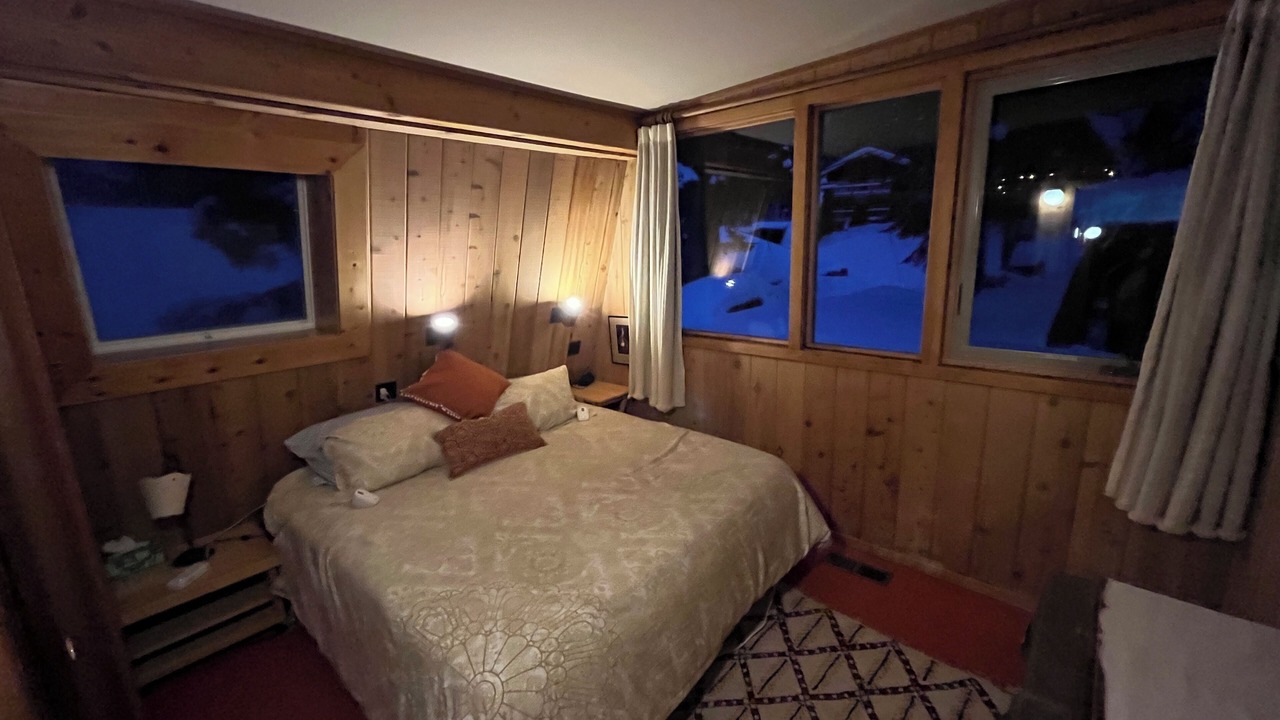 Photo of Bedroom in Alpine Meadows