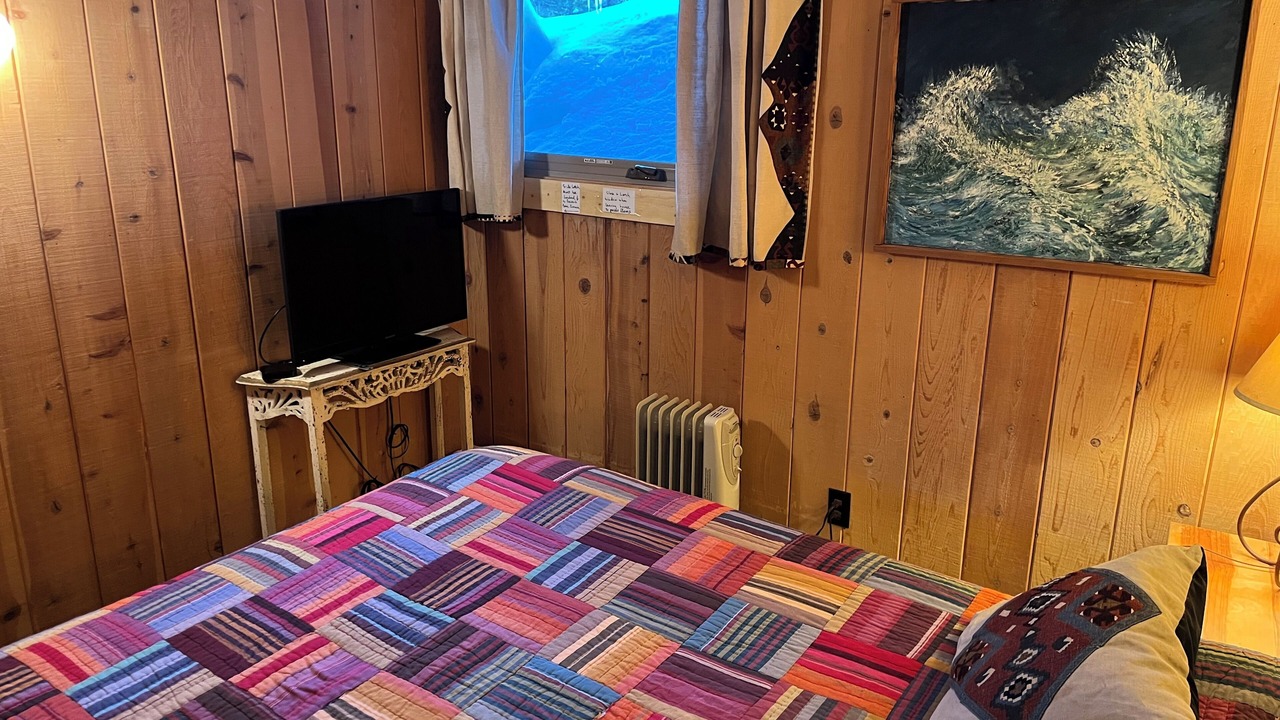 Photo of Bedroom in Alpine Meadows