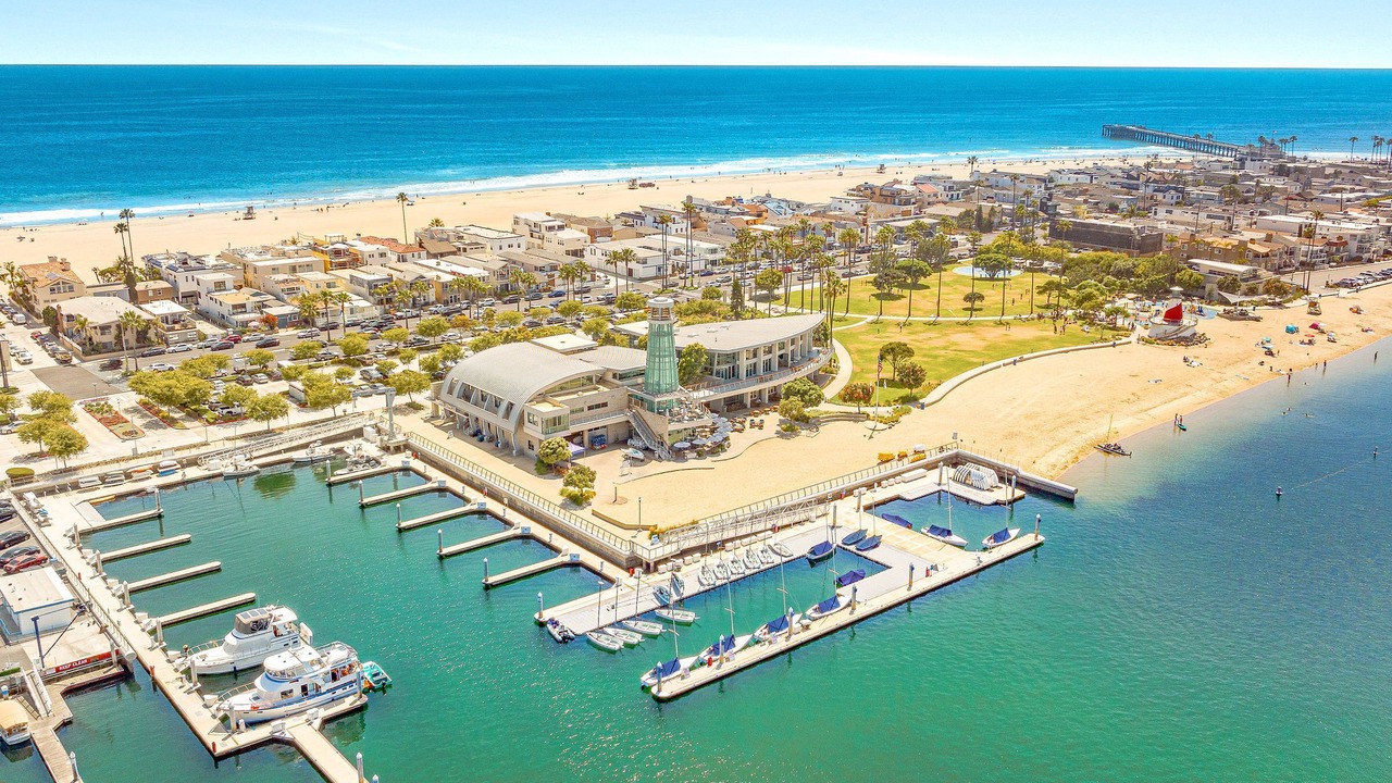 Photo of Others in Balboa Peninsula