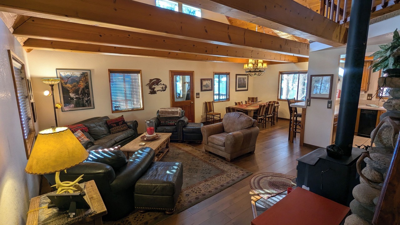Photo of Livingroom in Truckee
