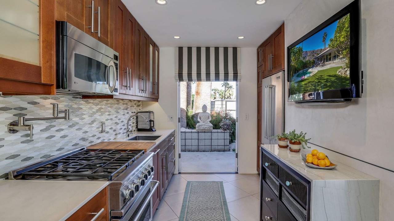 Photo of Outdoor in Tahquitz River Estates