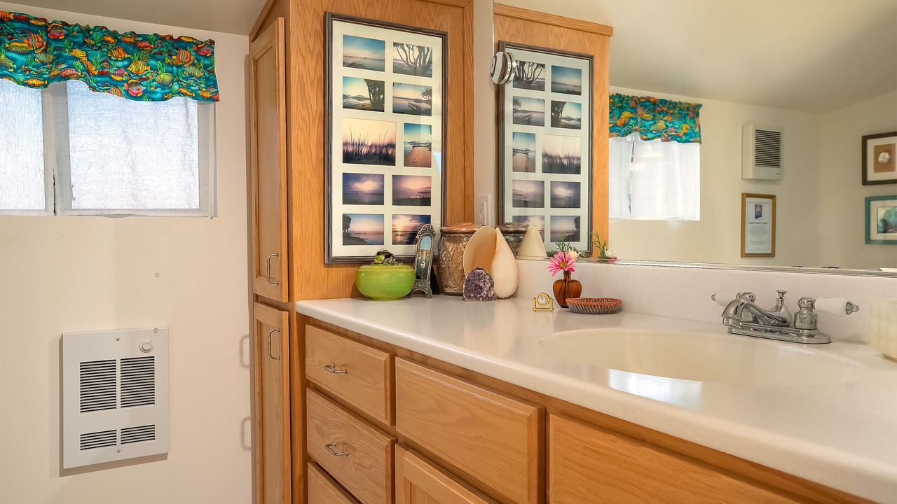 Photo of Bathroom in Baywood-Los Osos