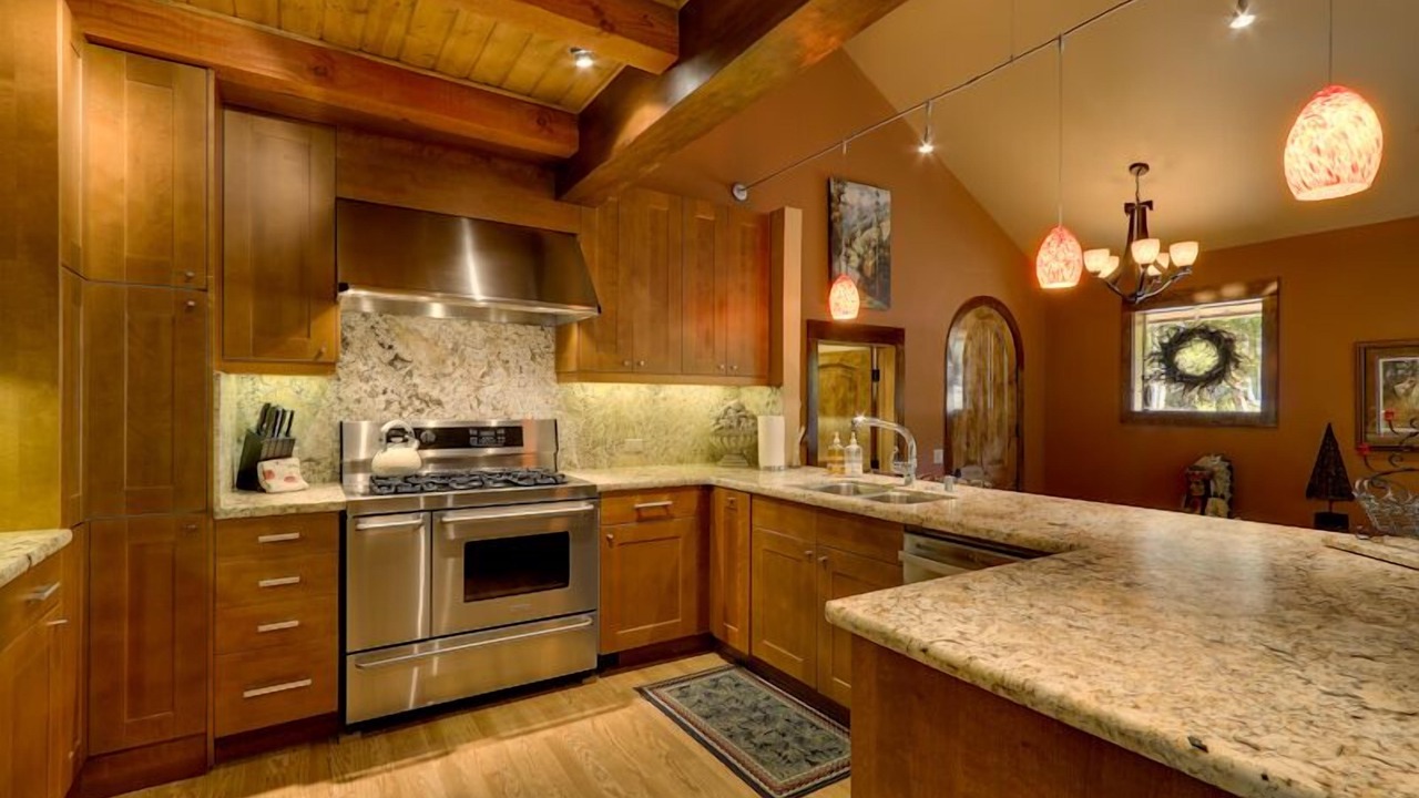 Photo of Kitchen in Alpine Meadows