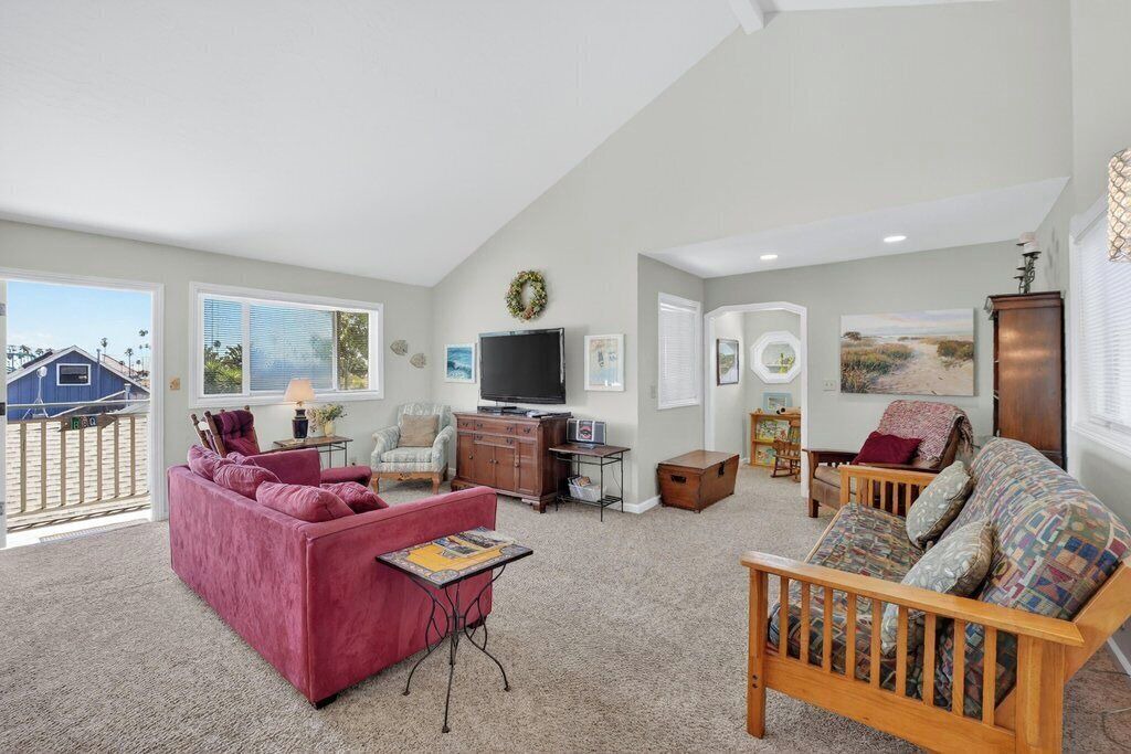 Photo of Livingroom in Westside Santa Cruz