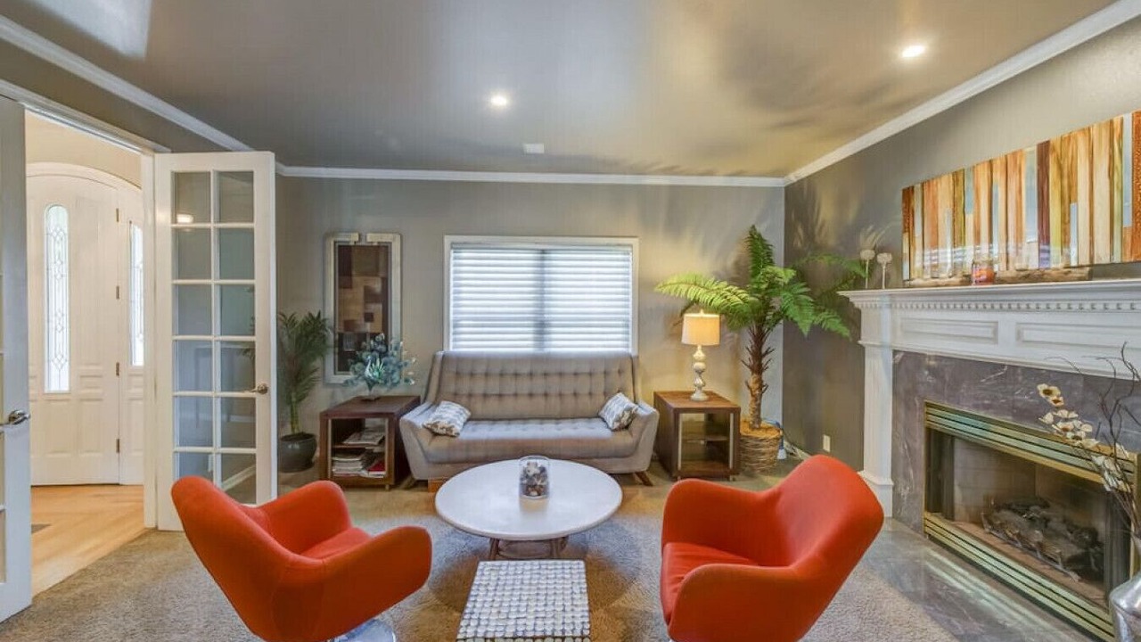 Photo of Livingroom in Chico