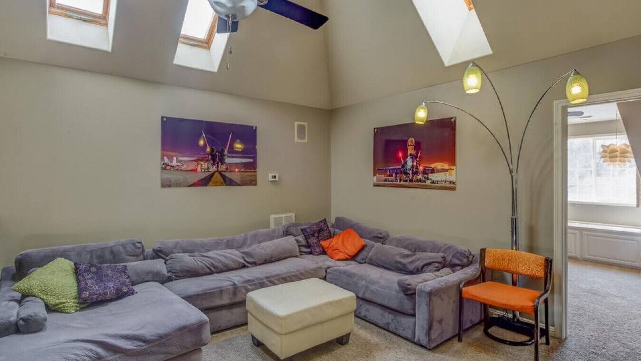 Photo of Livingroom in Chico