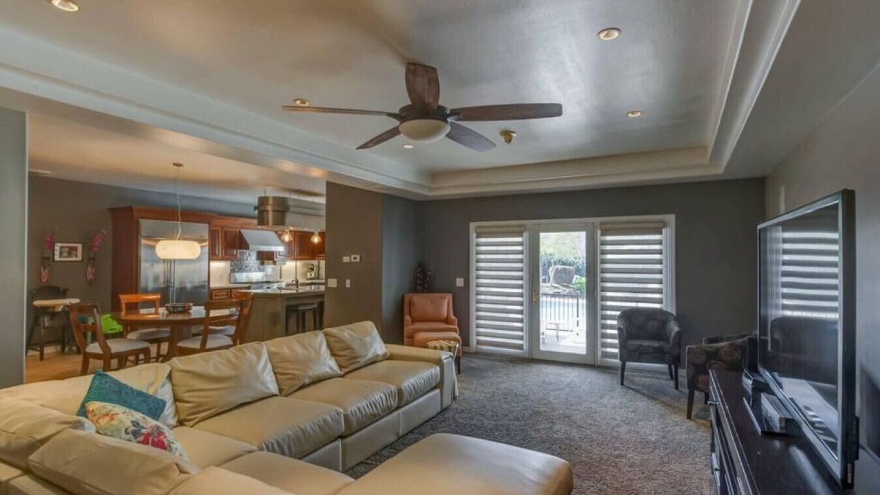 Photo of Livingroom in Chico