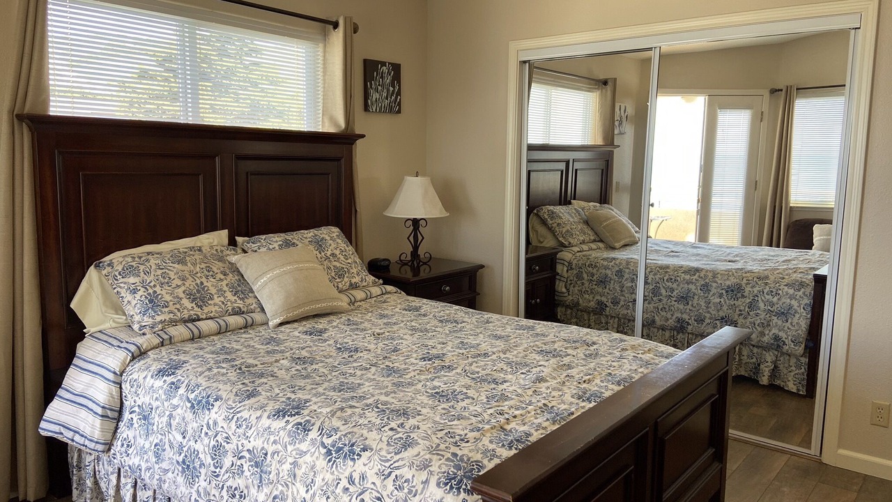 Photo of Bedroom in Motel District