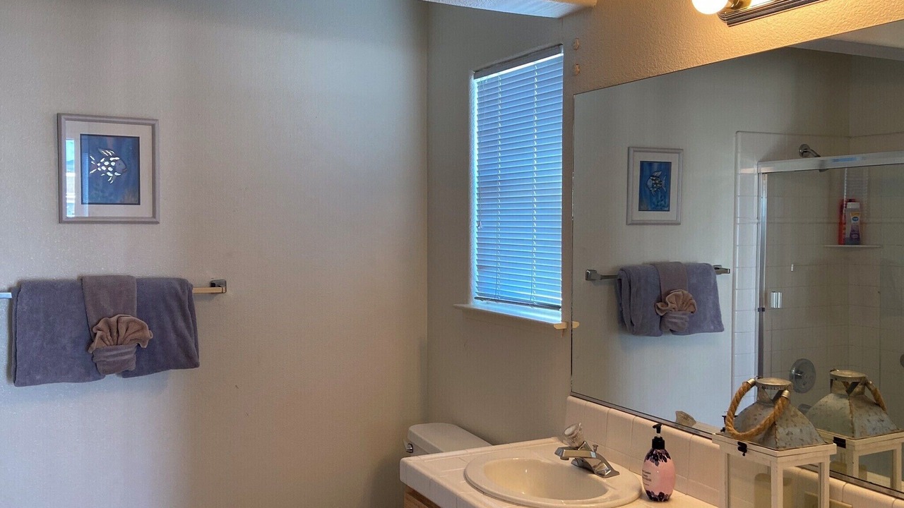 Photo of Bathroom in Motel District